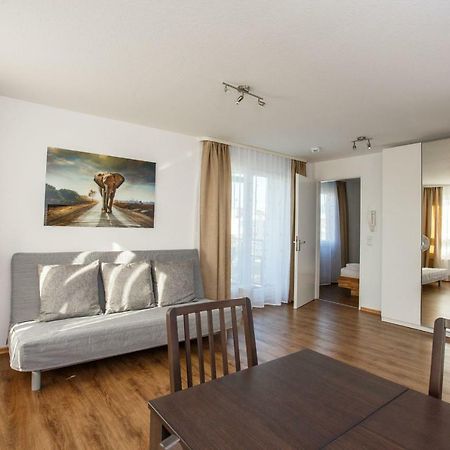 Outlet-Apartment Metzingen เมทซิงเงน ภายนอก รูปภาพ